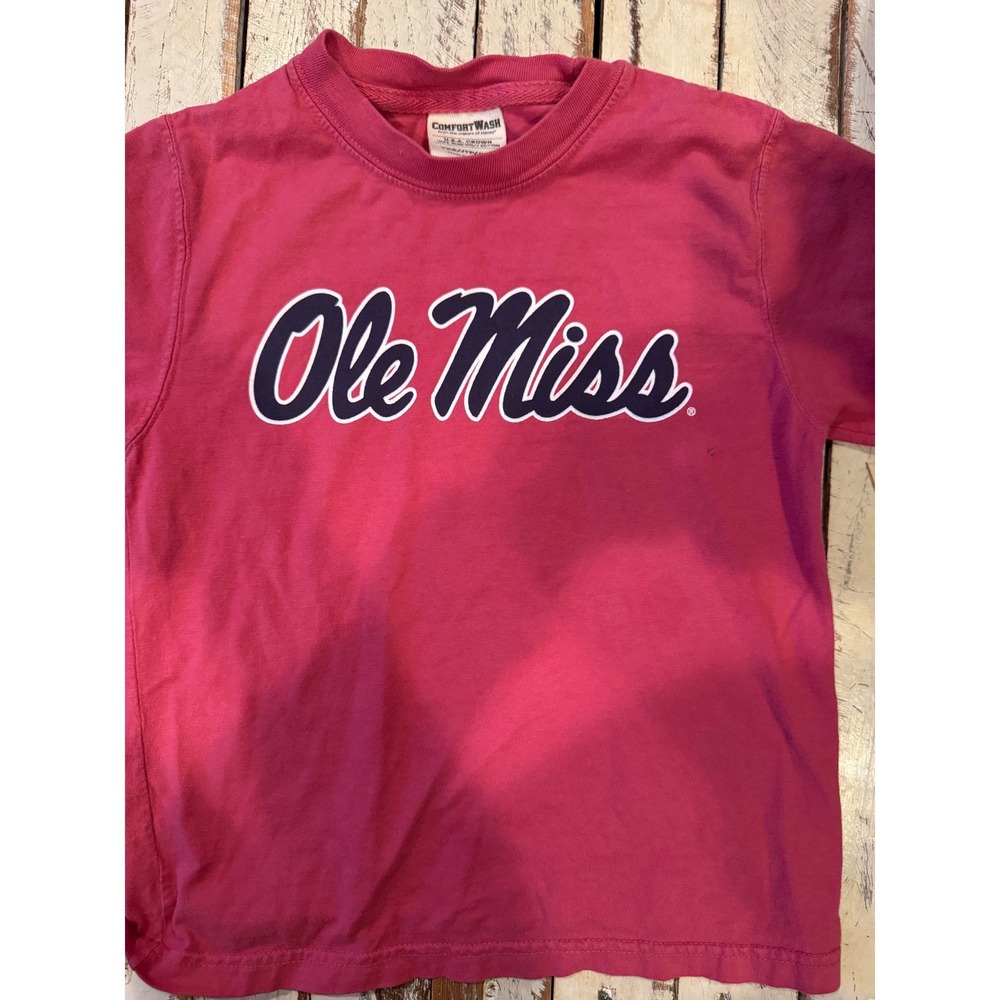 ComfortWash Ole Miss Rebels Pink Graphic T-Shirt YXS University of Mississippi